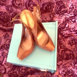 Joan & David Bronze leather peep toe, sling back